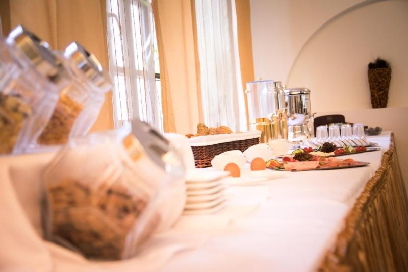 Hotel Am Rathaus Menden Bagian luar foto
